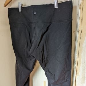 Lululemon crops VGUC
